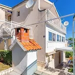 Stella, Slatine, Rovci, Otok Ciovo *