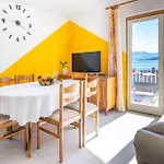 Appartamento Stella, Slatine, Rovci, Otok Ciovo Traù