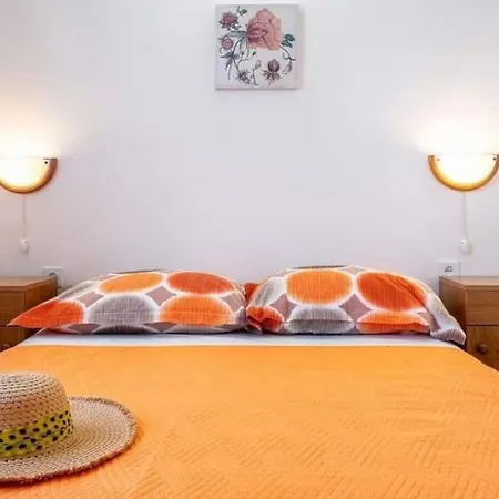 Stella, Slatine, Rovci, Otok Ciovo