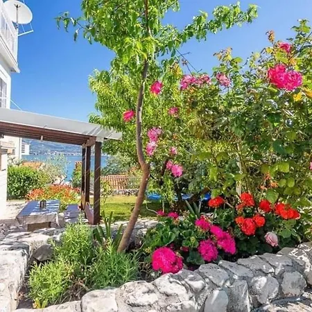 Appartement Stella, Slatine, Rovci, Otok Ciovo *
