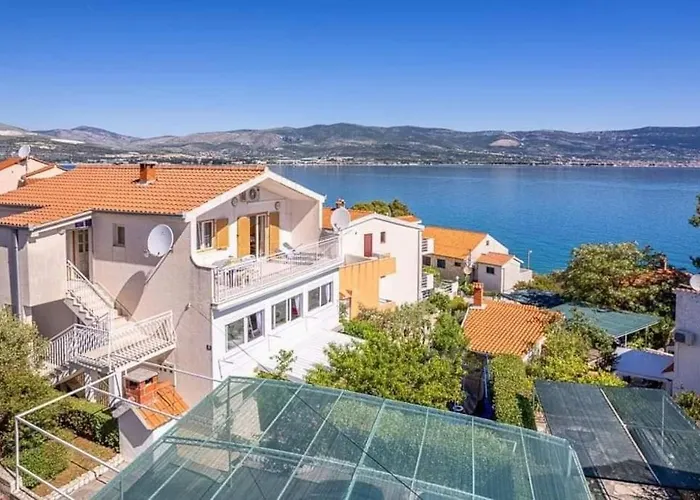 Stella, Slatine, Rovci, Otok Ciovo *